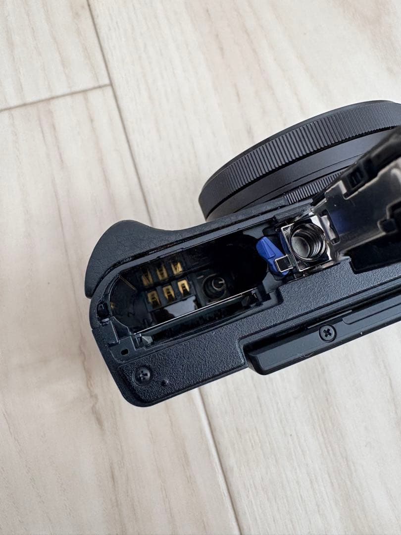 ソニー　SONY Cybershot DSC-RX100M3