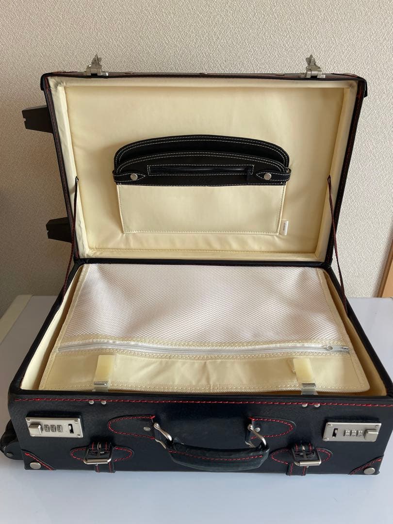 ユーラシア　キャリーケース￼