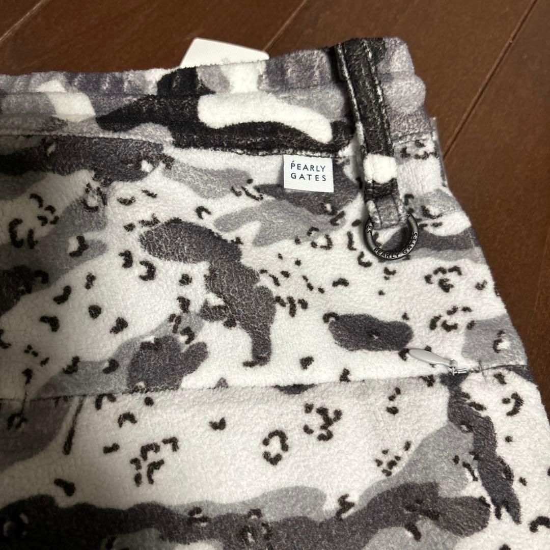 パーリーゲイツダブルラッセル　マルチカモプリントパンツサイズ4