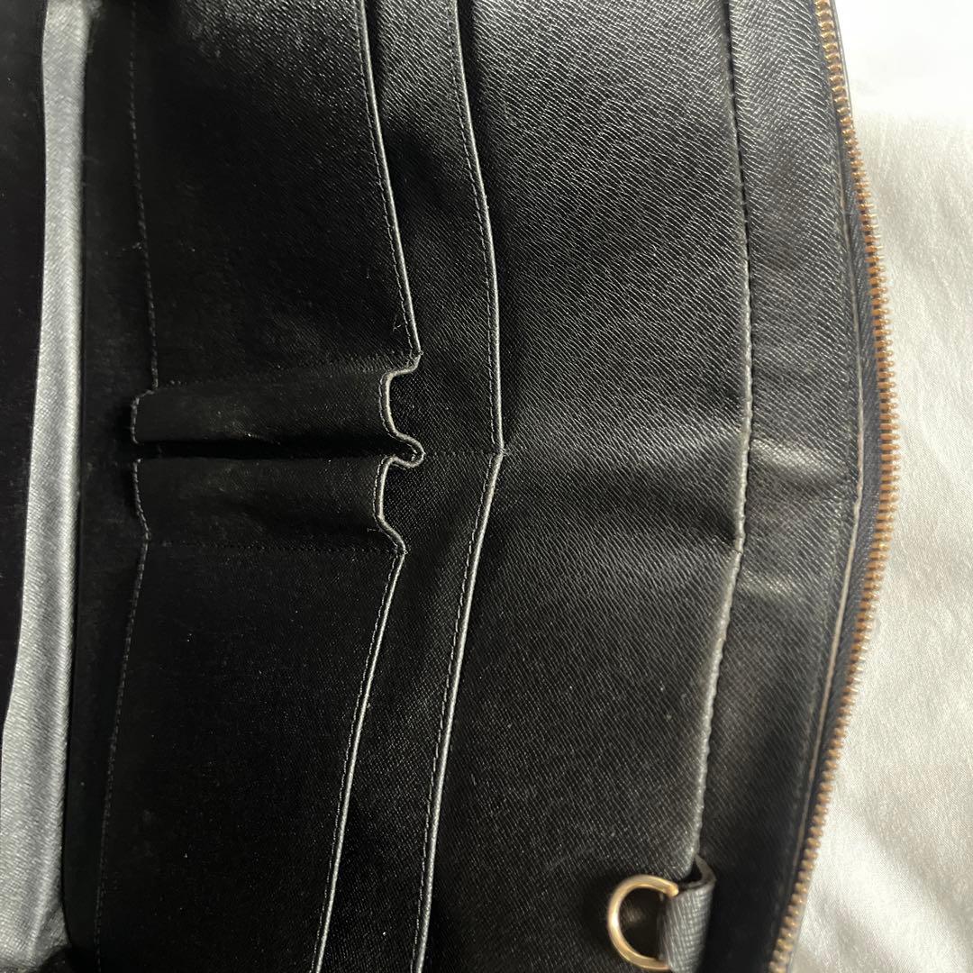 Louis Vuitton エピ ポルトドキュマン(Watchworld)