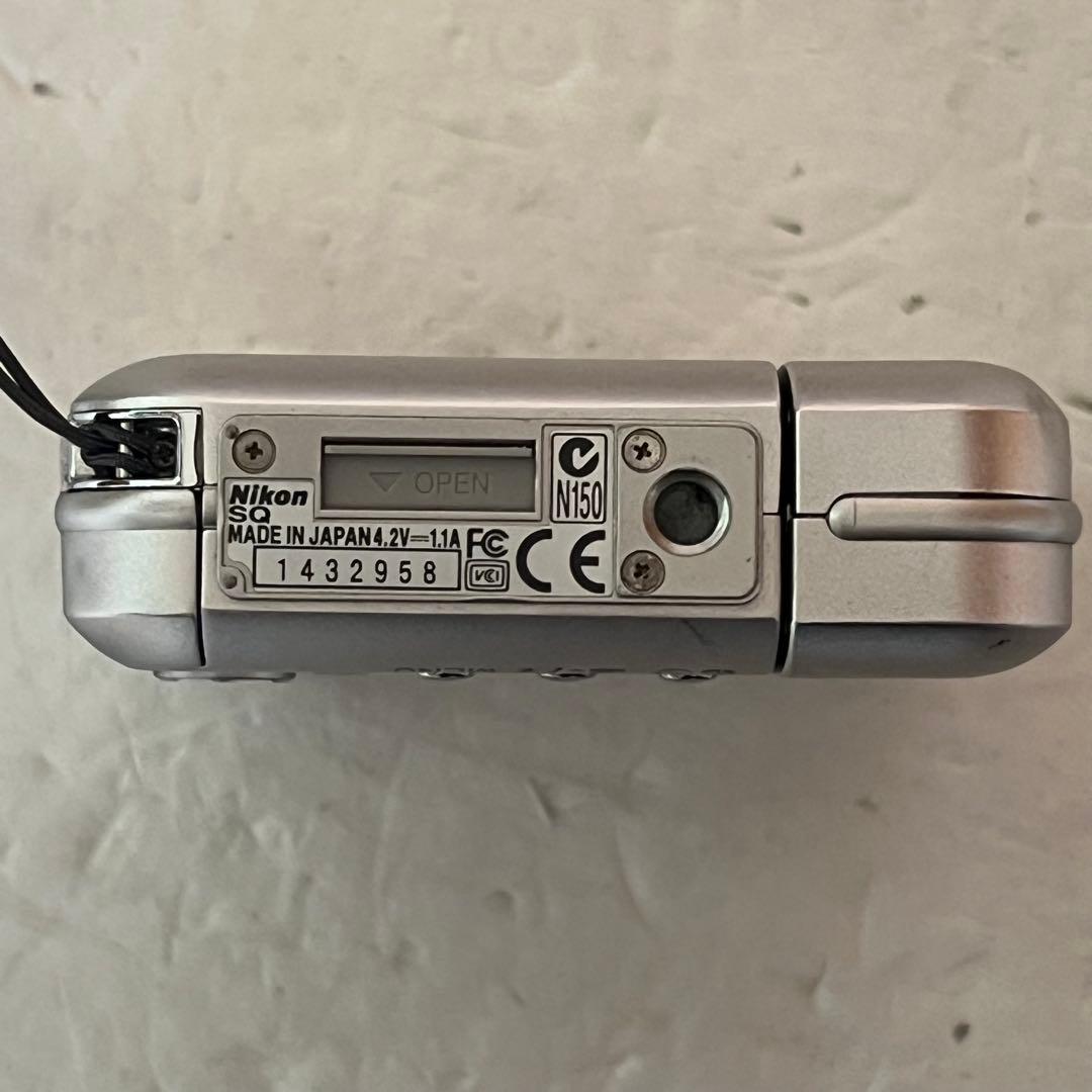 ジャンク ニコン Nikon COOLPIX SQ 壊れています