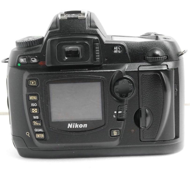 らんみみ様　NIKON　D70⚡️レンズ1本で広角から超望遠まで⚡️ニコン　一眼