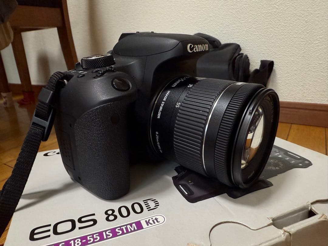【美品】Canon EOS 800D（海外版）☆シャッター回数わずか1331回