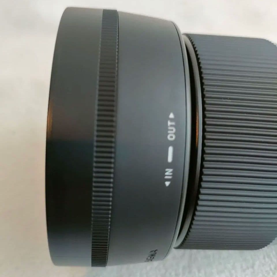【美品】 SIGMA 56mm F1.4 フジXマウント箱なし 保護フィルター付