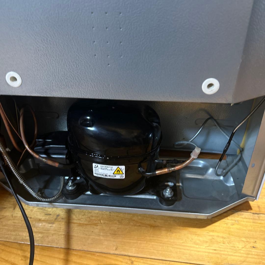 TWINBIRD HR-E911型 冷蔵庫