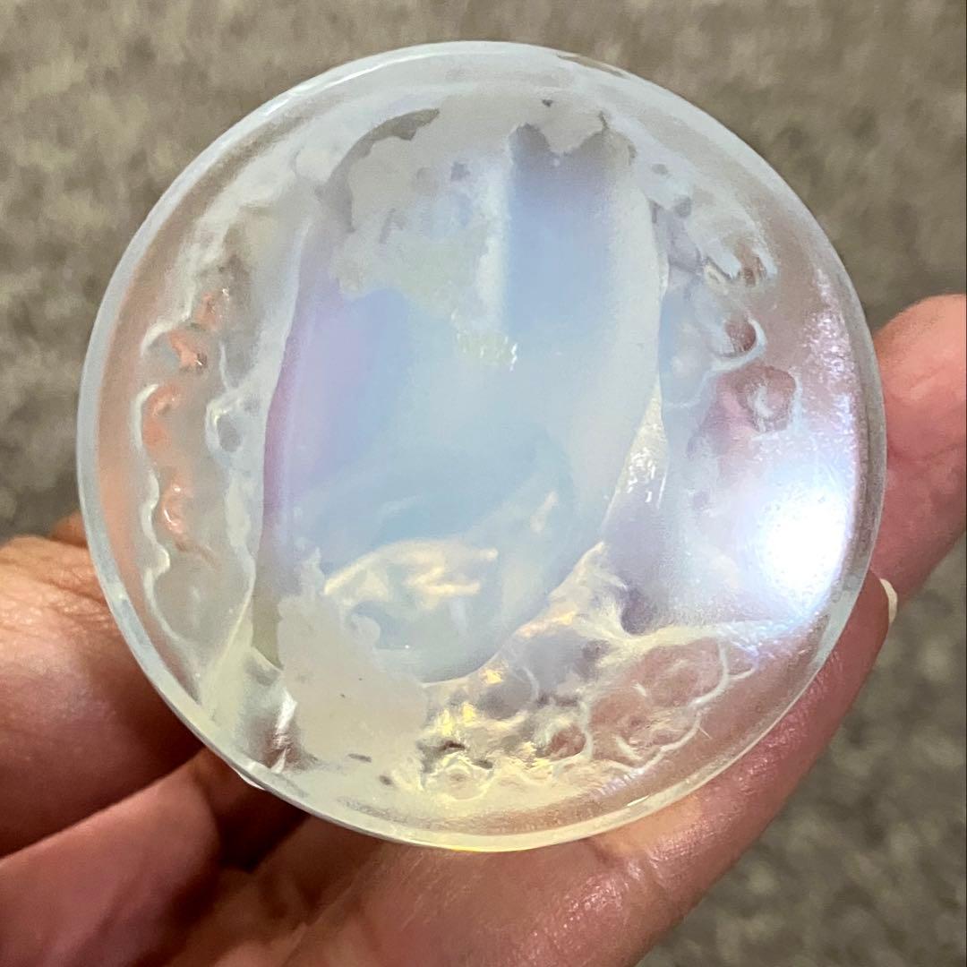 ルネ・ラリック フロレアル ライラックオパールセントガラス 「髪を撫でる裸婦像」