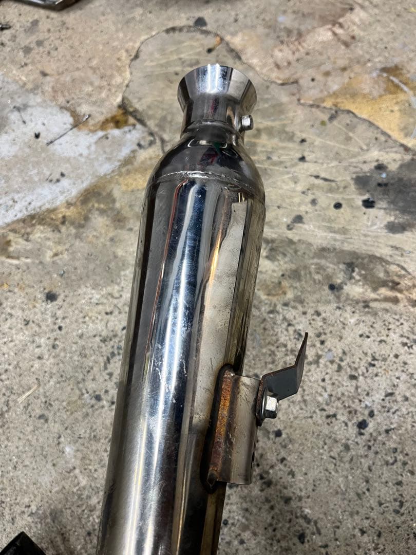 sr400トランペットマフラー