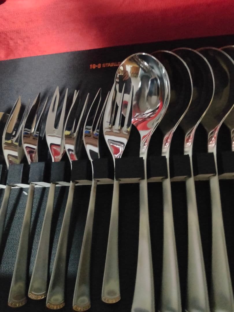 Zwilling J.A. Henckels カトラリーセット36本 廃盤品