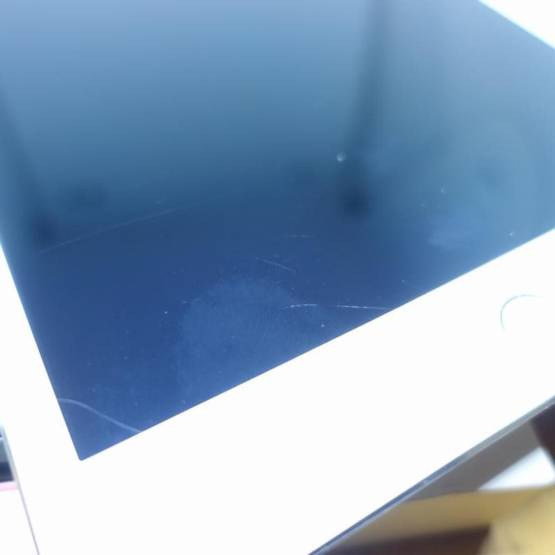 iPad mini 4 128GB Wi-Fi シルバー