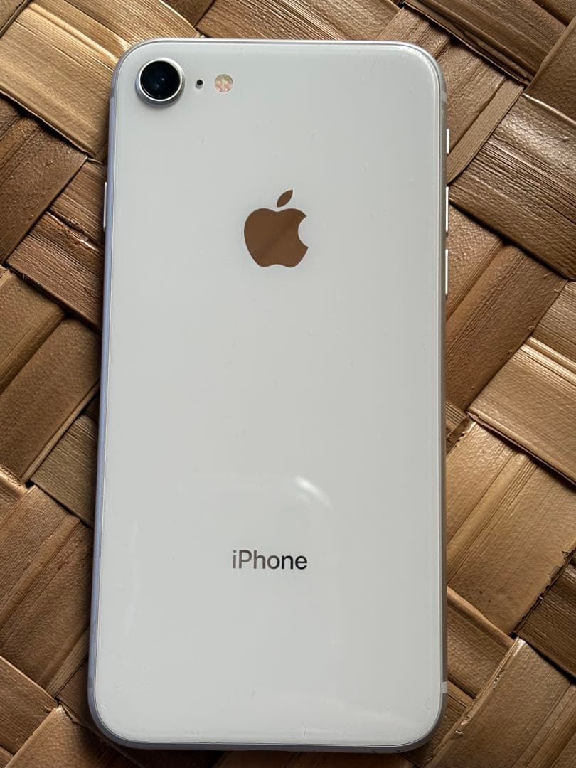 Apple iPhone 8 ホワイト 本体256GB