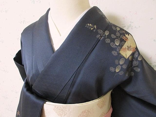訪問着：美品：花短冊と枝垂れ桜と萩：紺色 袷着物：P43