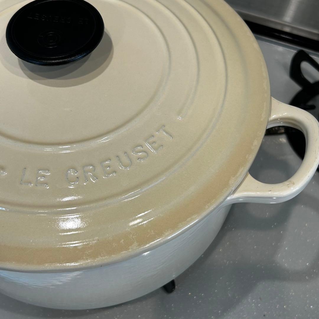 ルクルーゼ　鍋　ココットロンド　24センチ　デューン　(廃盤色)