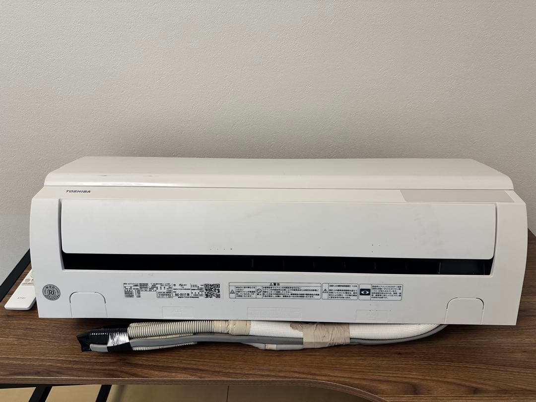 東芝エアコン　８畳　本体&室外機　セット品