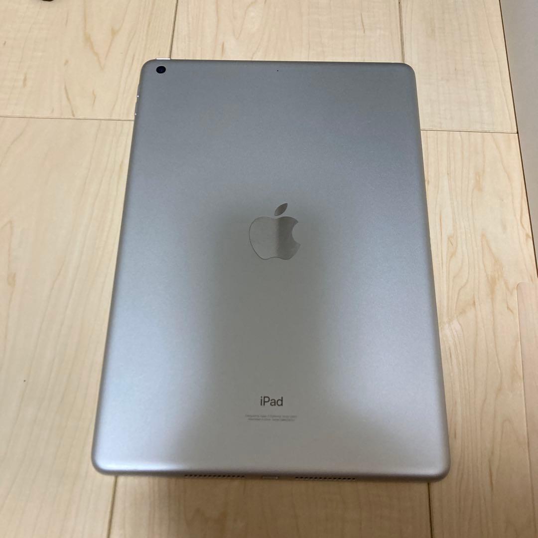 iPad 第9世代Wi-Fi シルバー　64GB