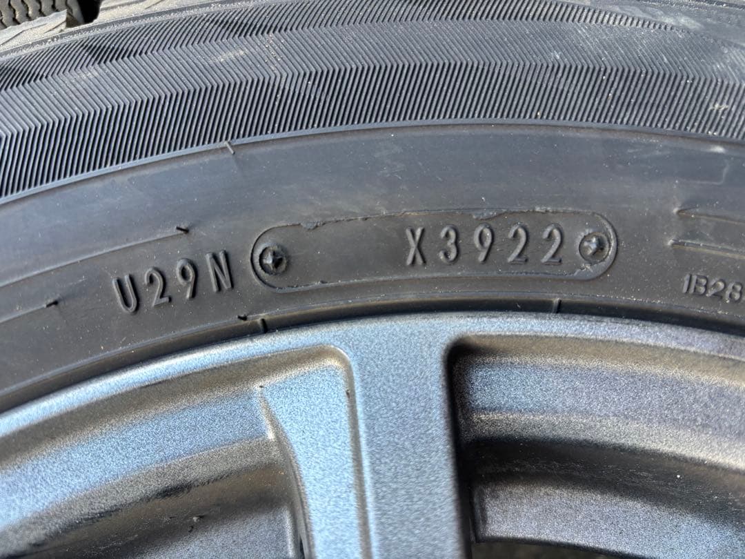 田舎町の趣味家さん 専用　30プリウス　スタッドレス　2022年製　ダンロップ