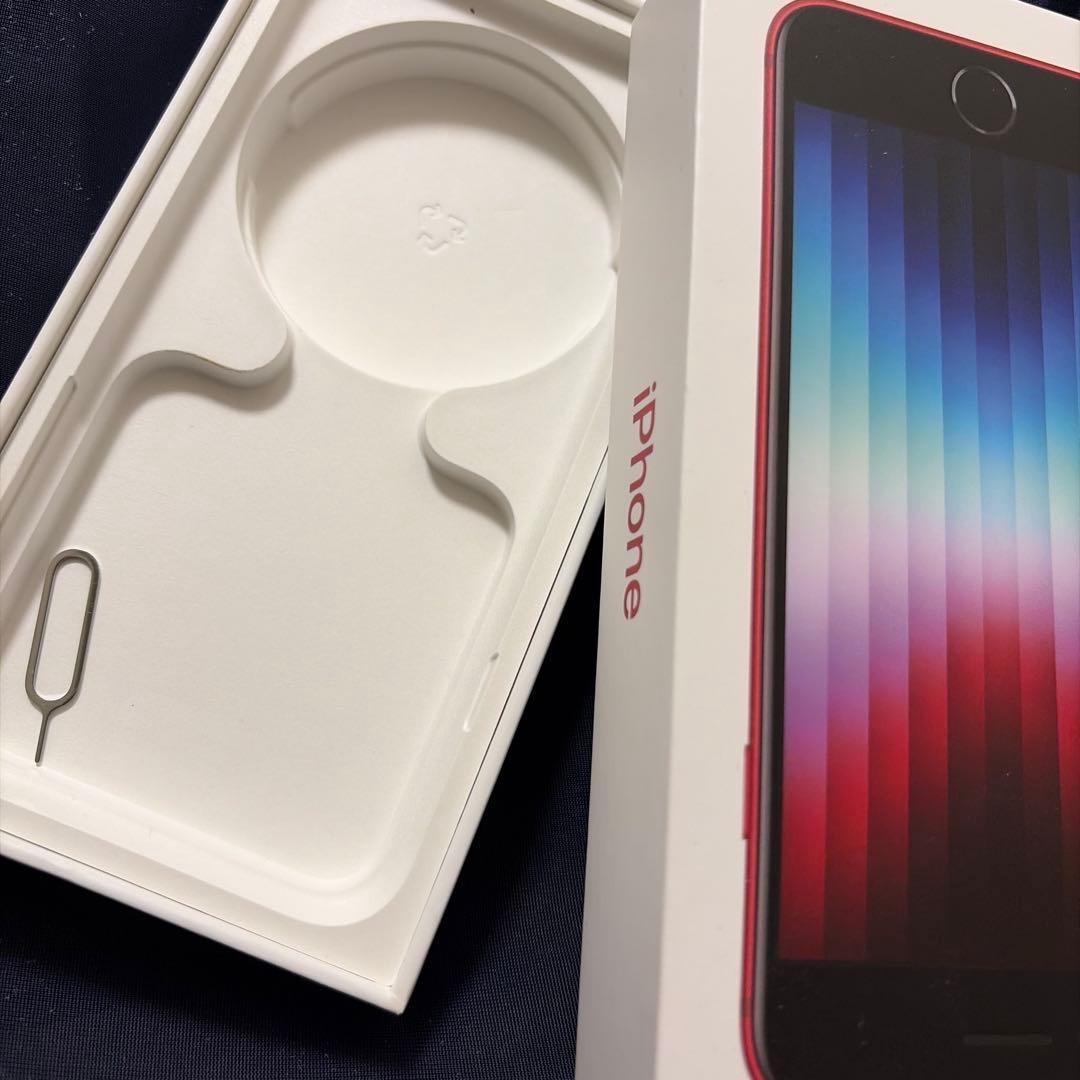 iPhoneSE 第三世代　64gb