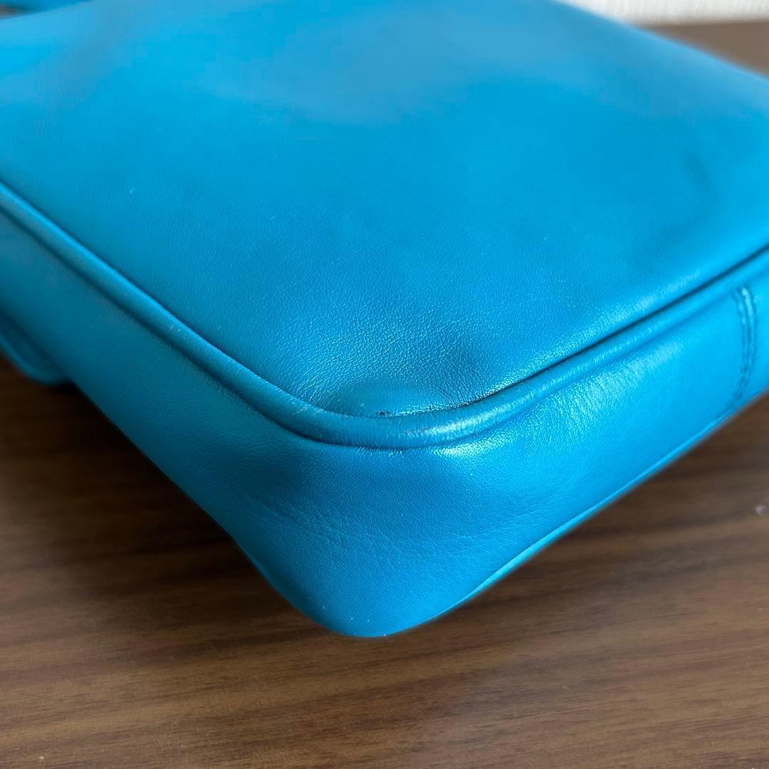 真贋済　CHANEL シャネル ブルー レザー ショルダーバッグ　ココマーク