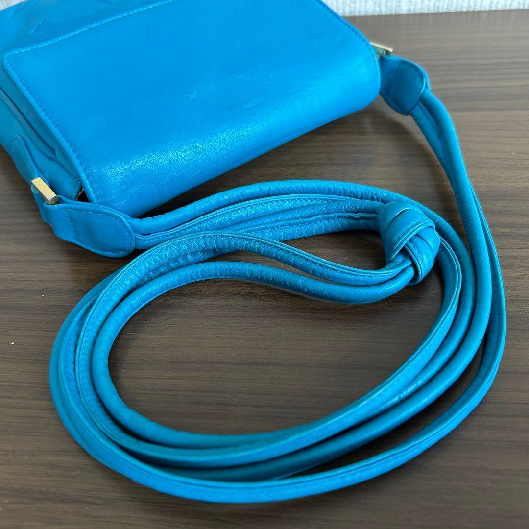 真贋済　CHANEL シャネル ブルー レザー ショルダーバッグ　ココマーク