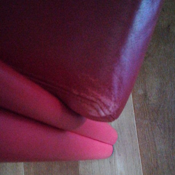 アームソファー　ヴィンテージ　北欧　MERITALIA　本革　赤　イタリア