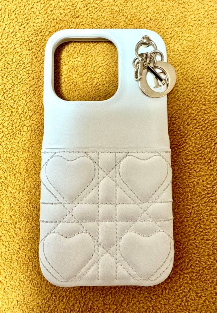 Christian Dior iPhone15proケース 日本限定　ホワイト