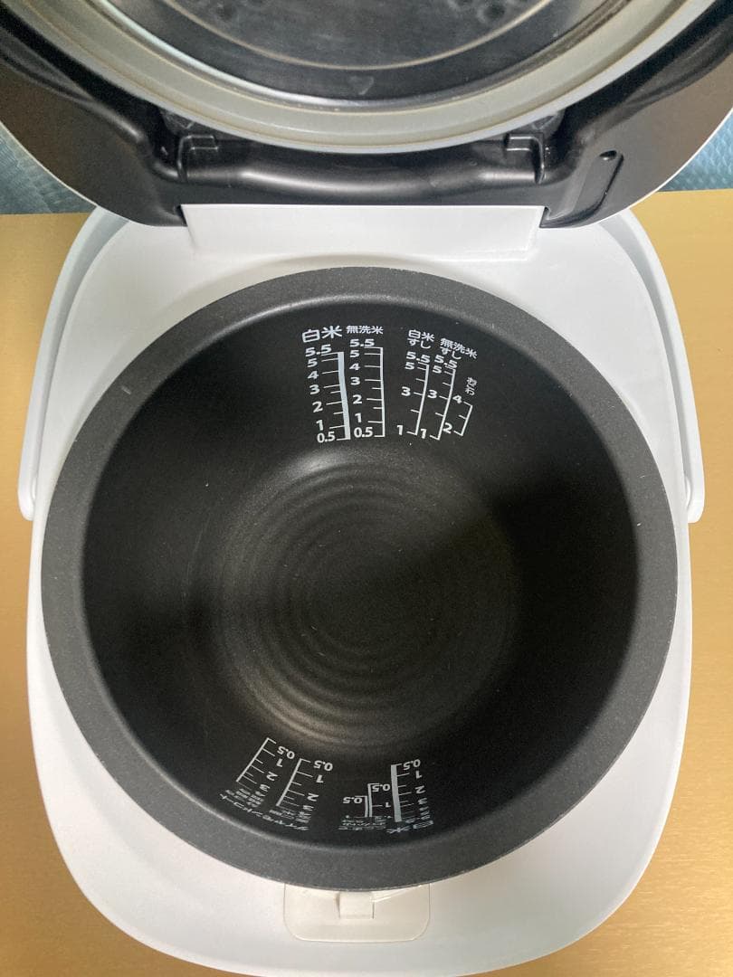 RC-10RM-W TOSHIBA 東芝IHジャー炊飯器5.5合炊き2020年製