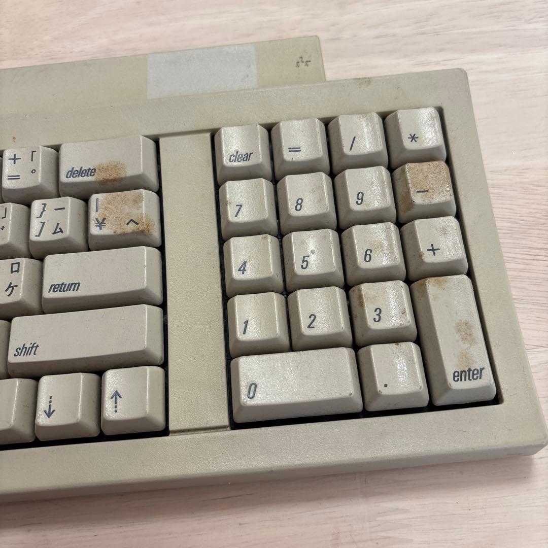 Macintosh Classic 収納バック＋キーボード　写真がすべて！現状渡