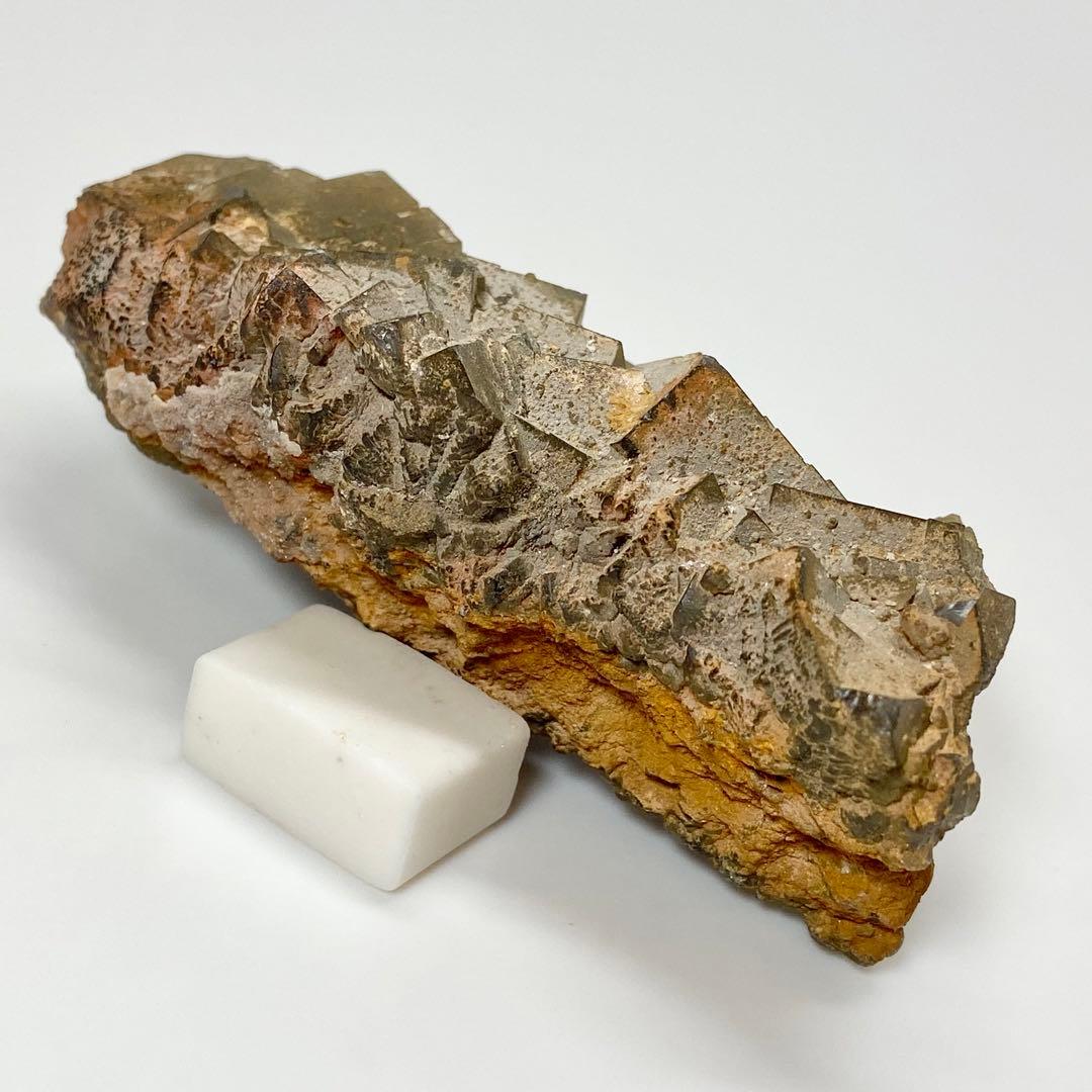 イリデッセンス　フローライト　9cm　酸化被膜　鉱物標本　原石　天然石　ストーン