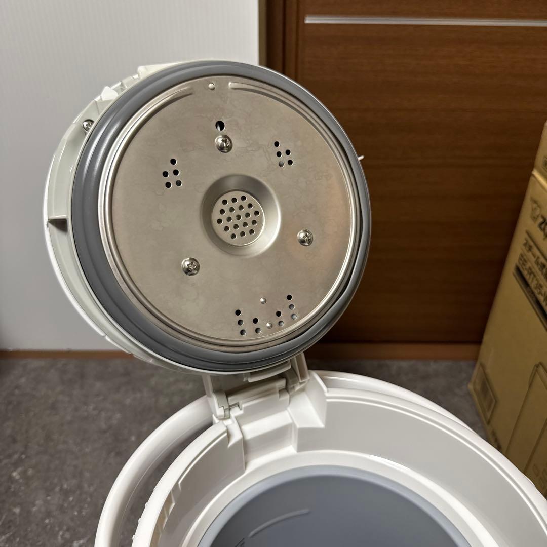 ほぼ未使用　象印 ゾウジルシ スチーム式加湿器 EE-RT35-WA ホワイト