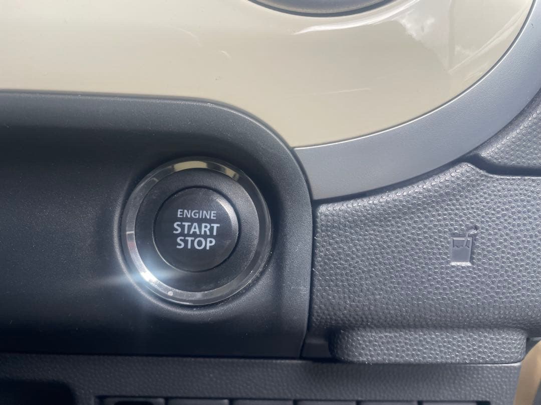 車検2年付コミコミ☆可愛いルーフキャリア付、ツートンスタイル☆アルトラパン