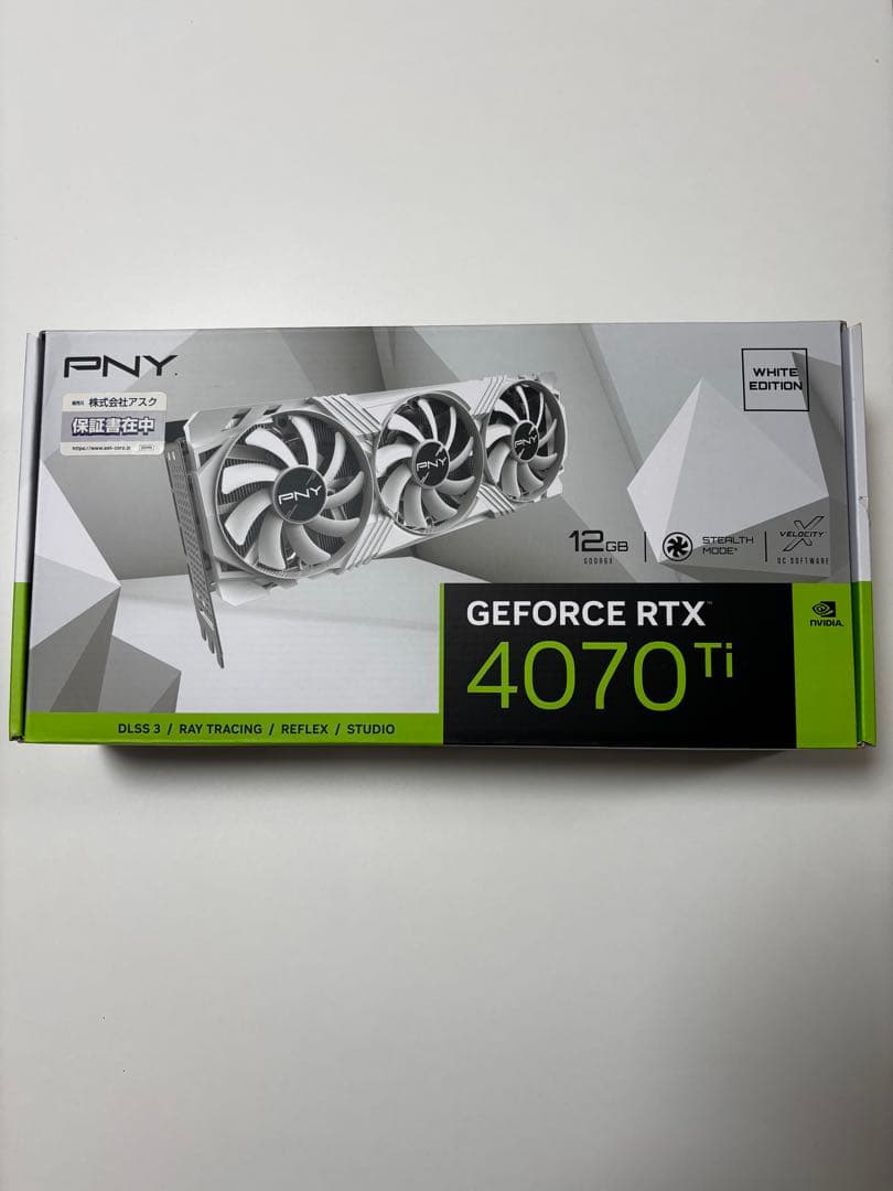 PNY GeForce RTX ホワイトグラフィックボード