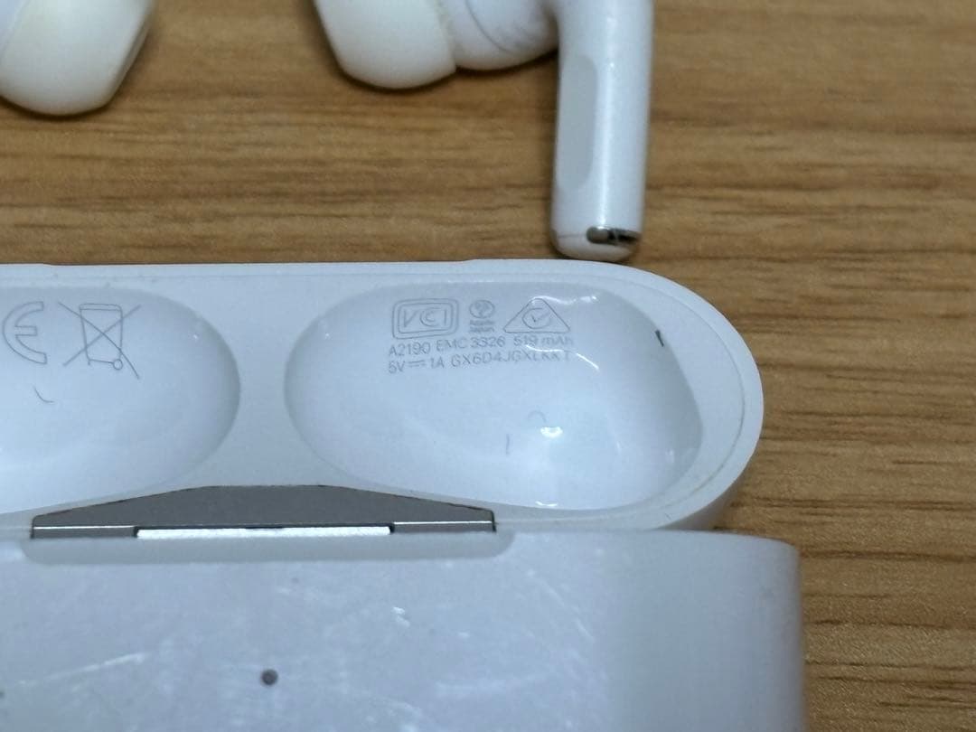 Apple AirPods Pro（第1世代）純正　正規品　おまけあり