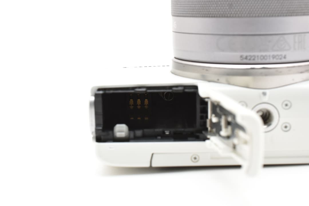 Canon EOS M100 レンズキット ≪元箱つき≫