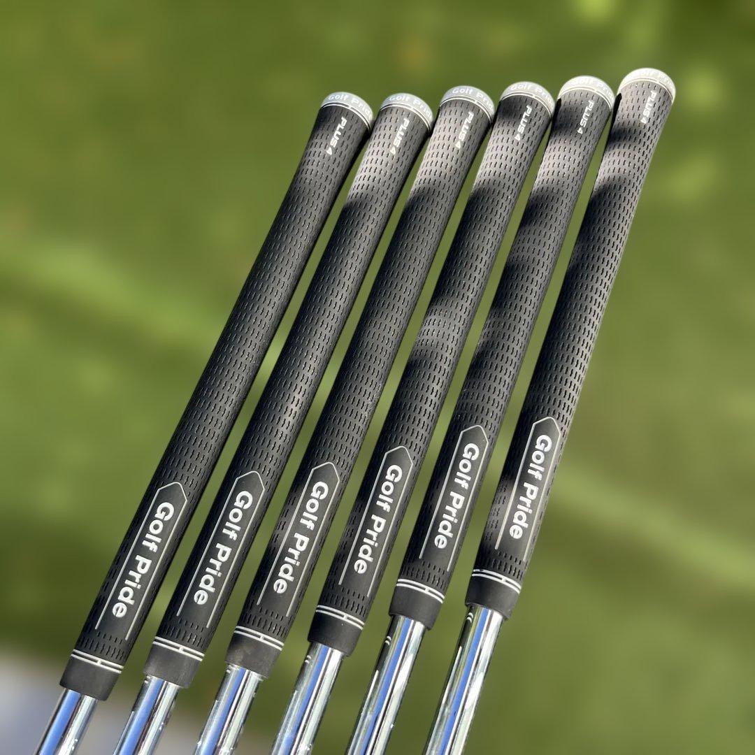 スリクソン 激レアブラッククロム　アイアンセット 6本 カーボンシャフト