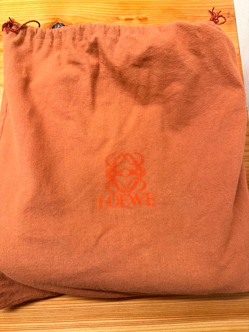 LOEWE ロエベ スエード ショルダーバッグ ヴィンテージ ロゴ金具