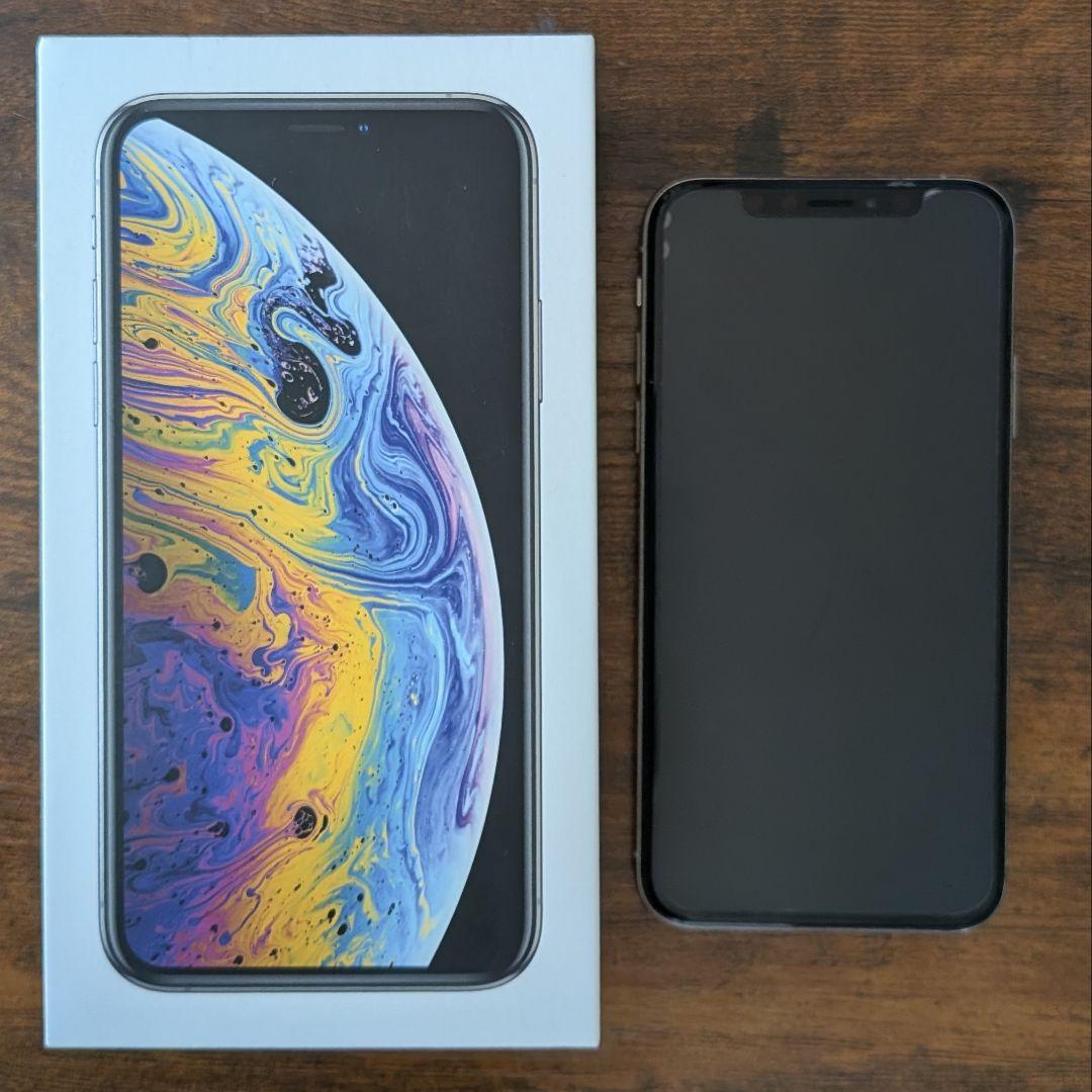 Apple:iPhone Xs 256GB シルバ- SIMフリ- 73%
