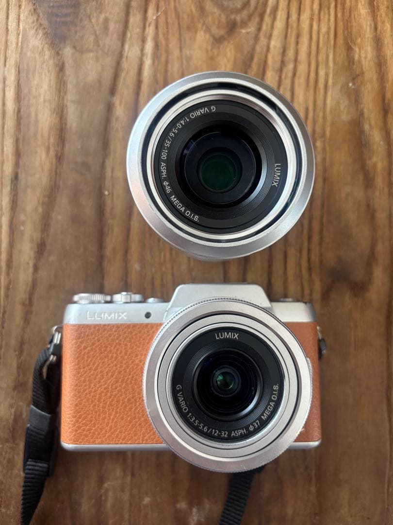 デジタルカメラ　LUMIX DMC-GF7