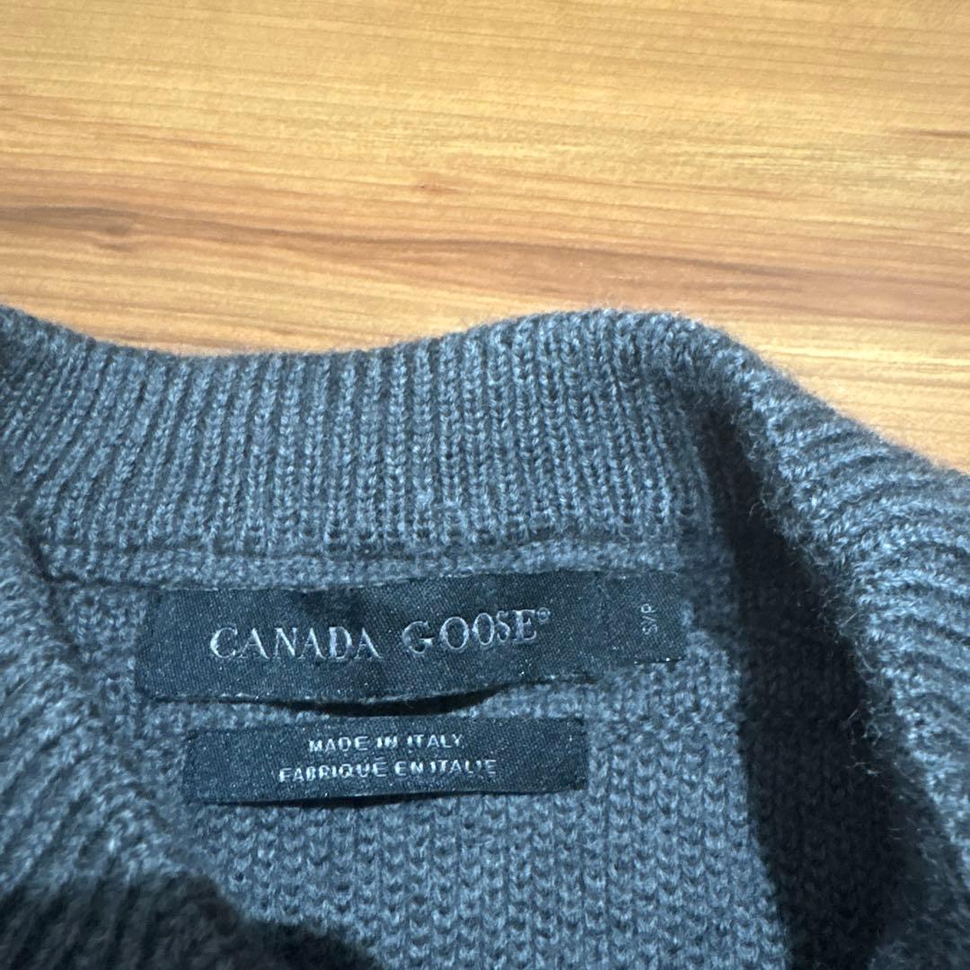 【  】グレー クルーネックセーター