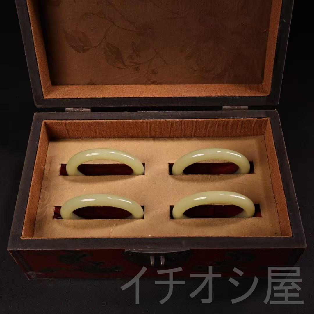 中国古美術 珍品旧蔵 清代宮廷御藏 罕見青白玉手鐲 老漆器箱付 装身具 古玉