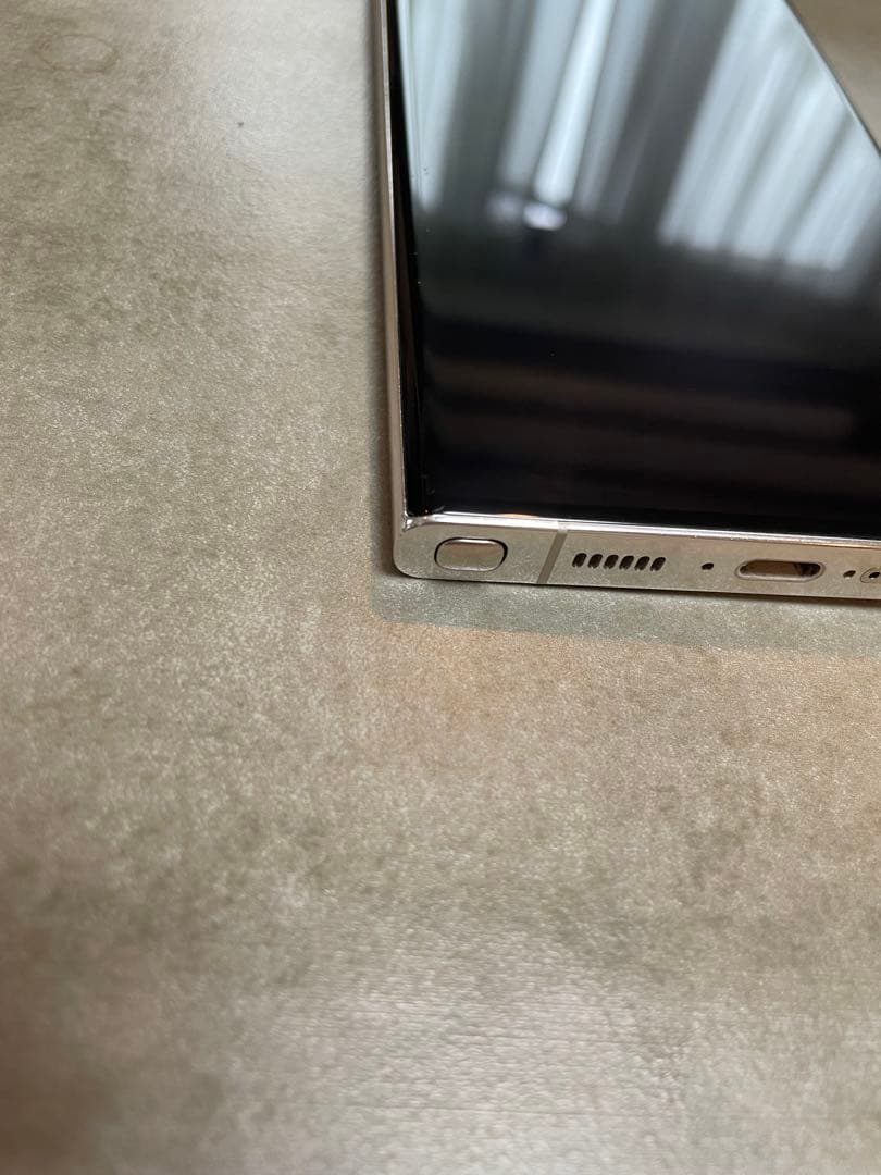 Galaxy S23 Ultra 本体　au