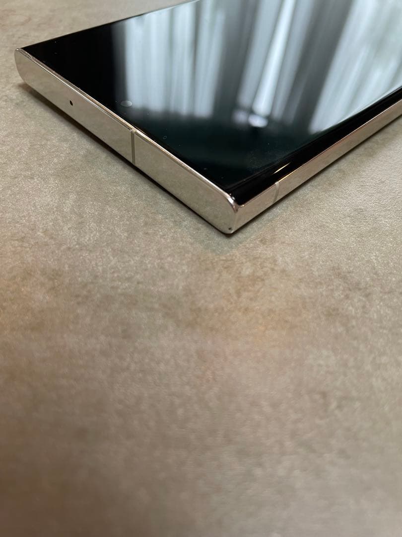 Galaxy S23 Ultra 本体　au