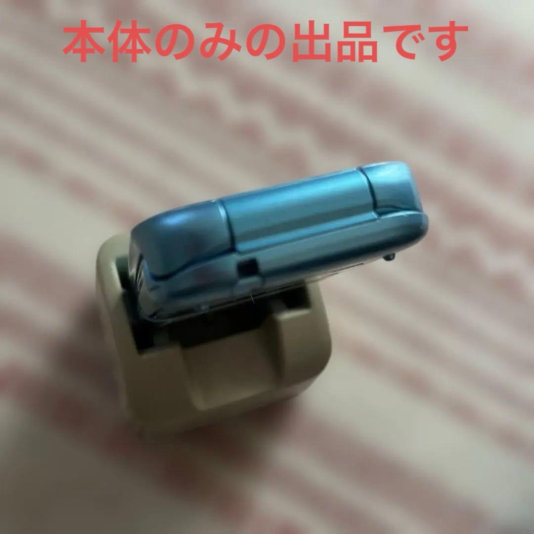 美品 docomo ドコモ F-01G ブルー折りたたみ式携帯電話 卓上充電器付