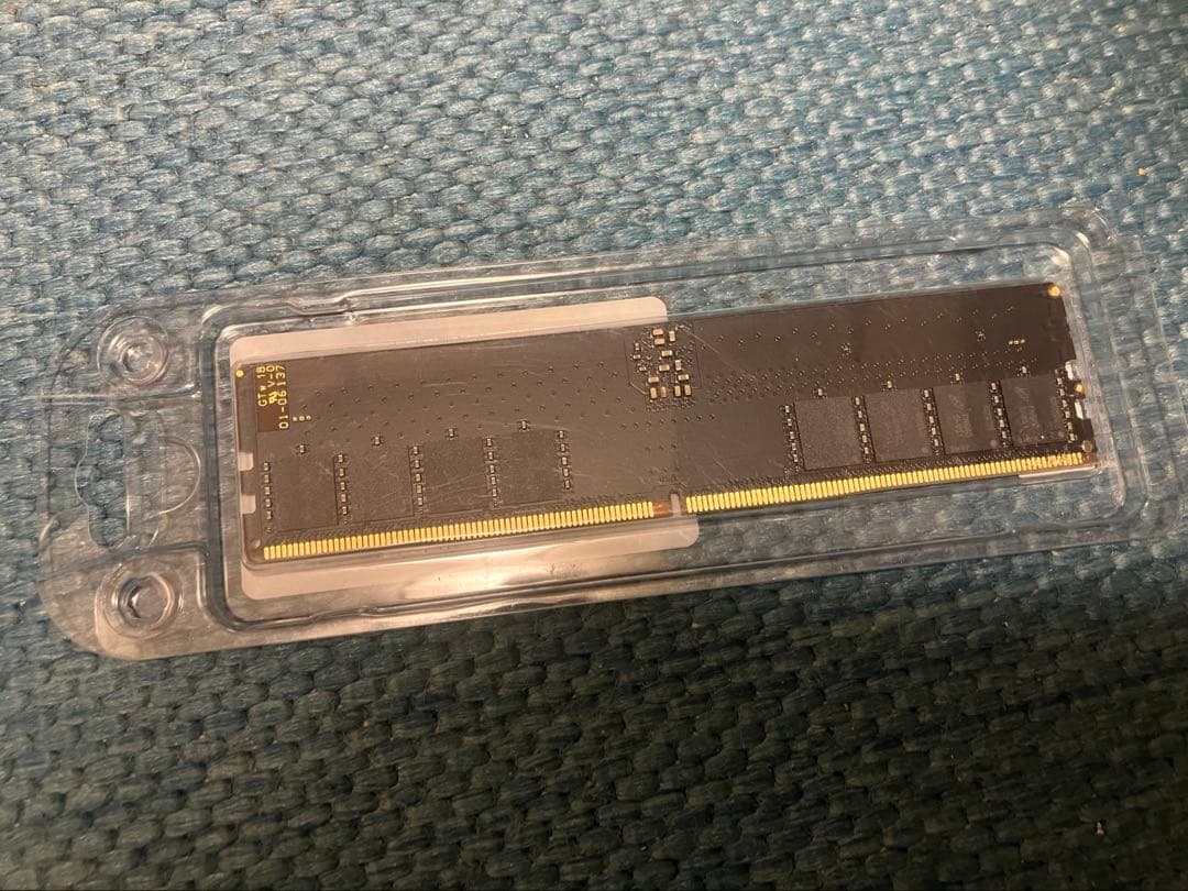 メモリー crucial DDR5 4800 32GB