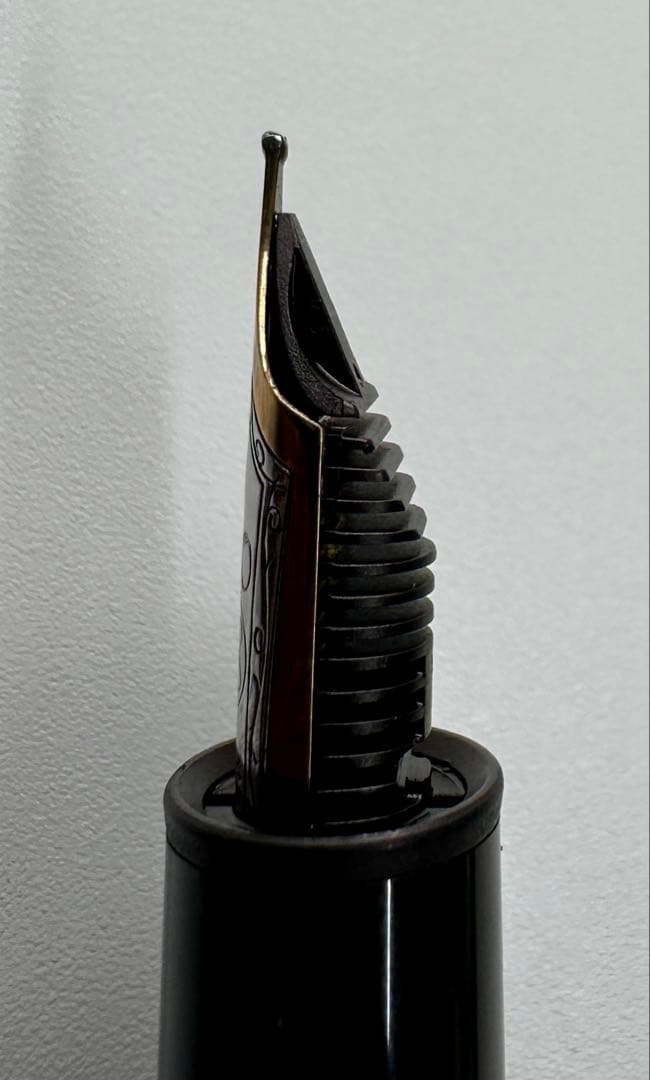 【期間限定セール】MONTBLANCマイスターシュテュック 146 Mニブおまけ