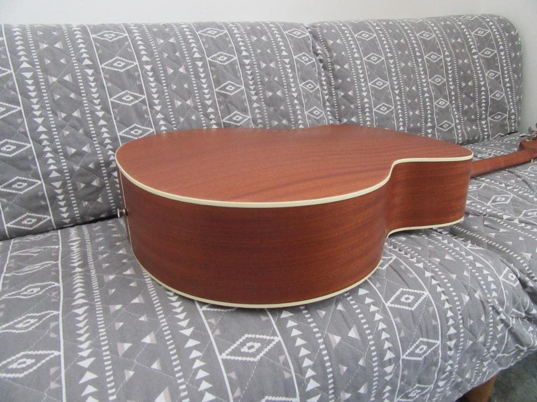 GUILD F-240E　中古美品