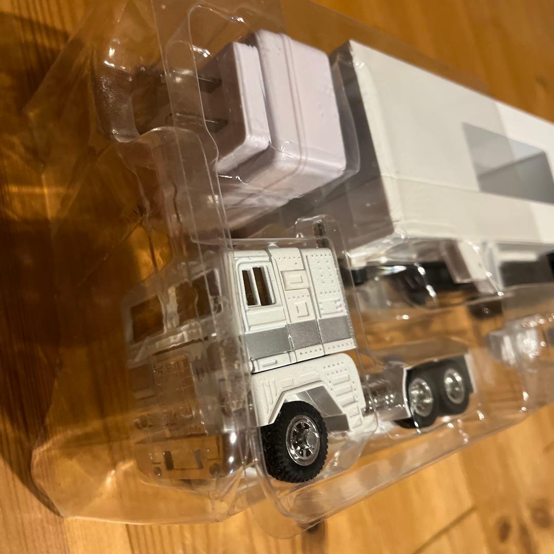 トランスフォーマー　iPod スピーカー　コンボイ TRANSFORMER