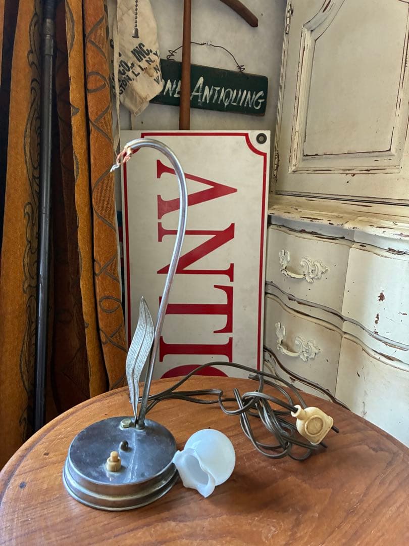 青柳アンティーク　デスク　ランプ　ベッドサイド卓上　ランプ　スズラン　レア