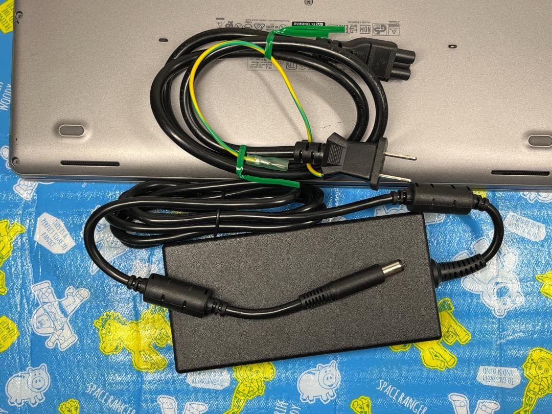 DELL Precision 3551 i7-10850H 16GB ノートPC