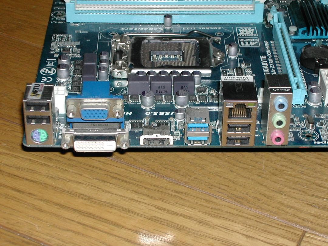 CPU メモリ付き　GIGABYTE　GA-Z77M-D3H-MVP