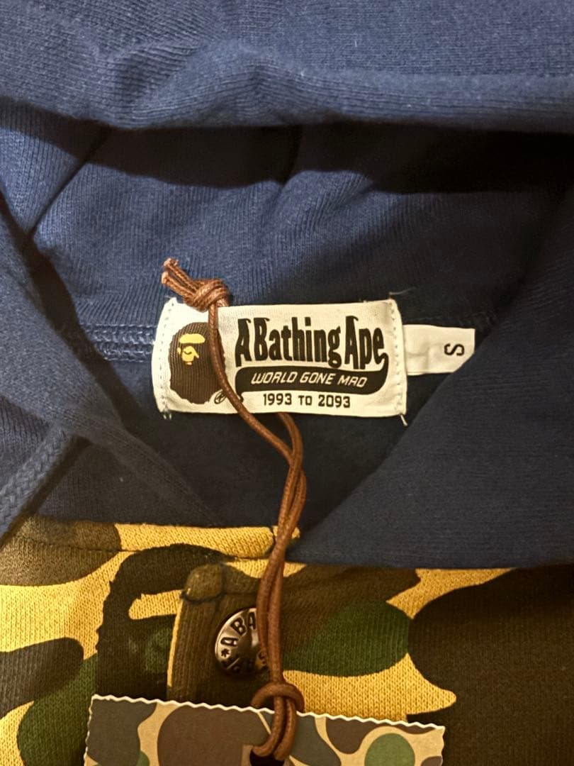 A BATHING APE パーカー　スタジャン　コットン　カモフラ　エイプ