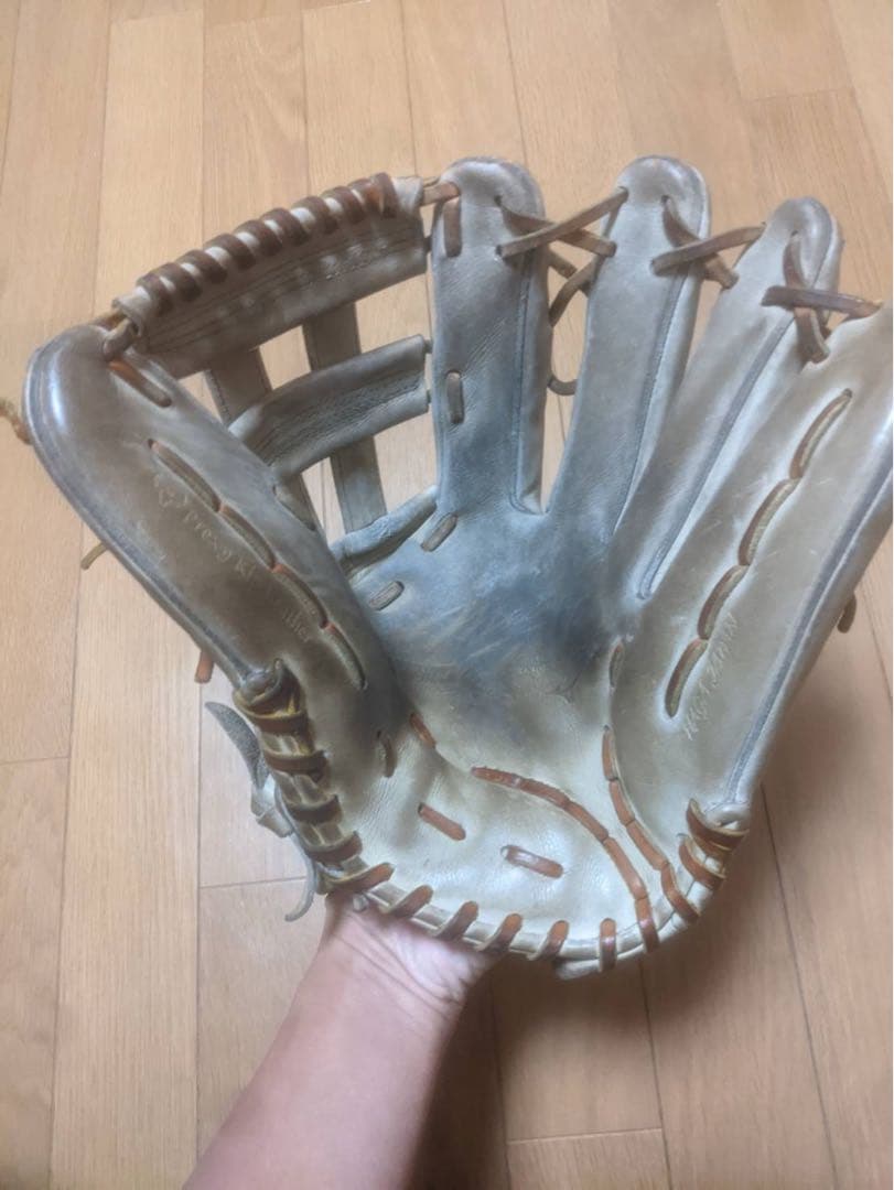 Mizuno ベージュ 硬式グローブ ゴールドロゴ